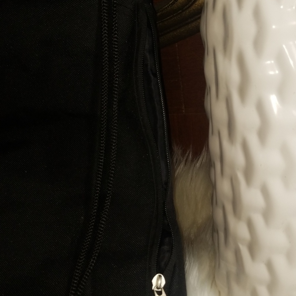 Back pack - Picture 4 of 4